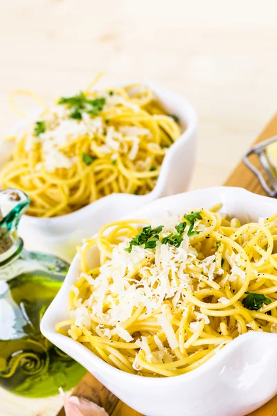 Sýr a pepř špagety — Stock fotografie