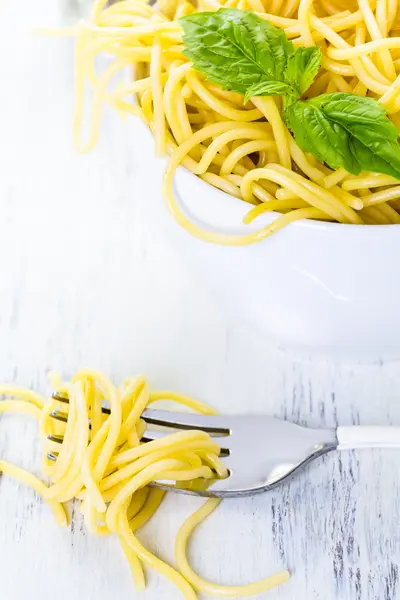 Sadece pişmiş spagetti — Stok fotoğraf