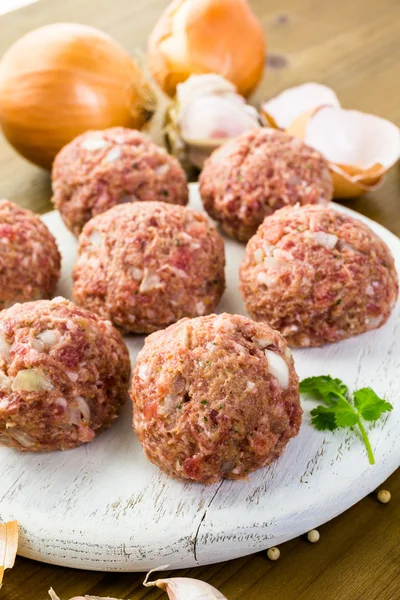 Cocinar grandes albóndigas italianas caseras —  Fotos de Stock