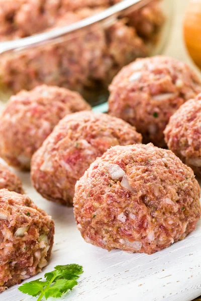 Cocinar grandes albóndigas italianas caseras —  Fotos de Stock