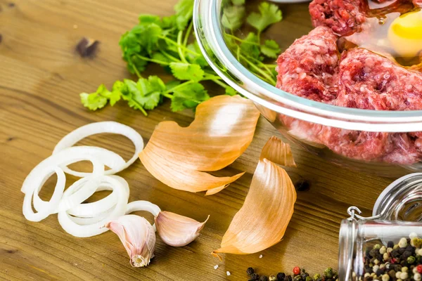 Ingredience pro masové kuličky recept — Stock fotografie