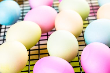 boyalı Paskalya yumurtaları