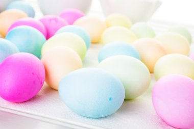 boyalı Paskalya yumurtaları