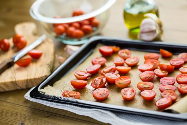 Gebratene Kirschtomaten — Stockfoto