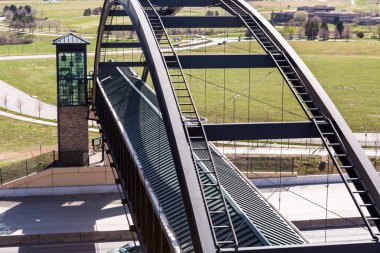 hafif raylı sistem istasyonu