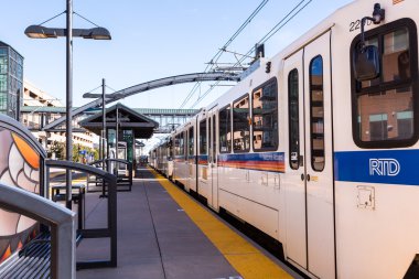 hafif raylı sistem istasyonu