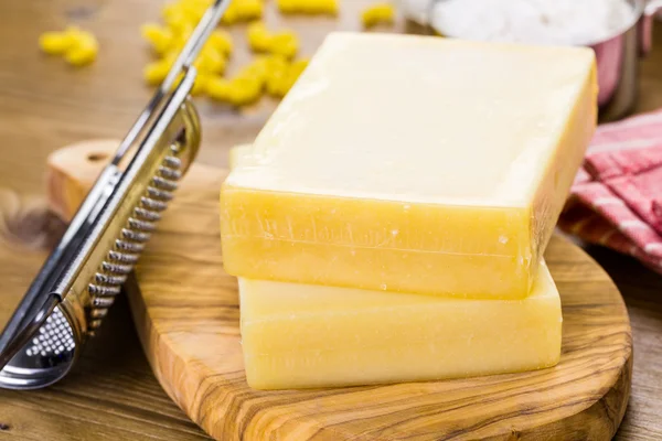 Préparation des macaronis et du fromage — Photo