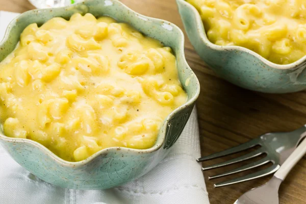 Makkaroni und Käse mit Ellbogen-Makkaroni. — Stockfoto