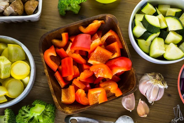 Verduras mixtas en la mesa —  Fotos de Stock