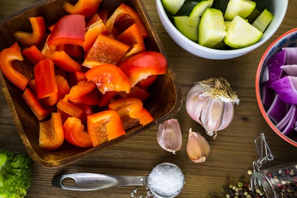 Verse ingrediënten, gemengde groenten — Stockfoto