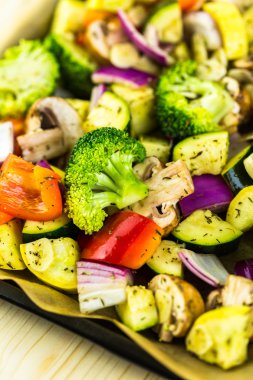 Kavrulmuş sebze karışık