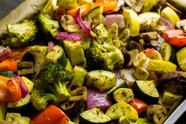 Kavrulmuş sebze karışık