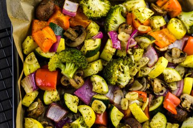 Kavrulmuş sebze karışık