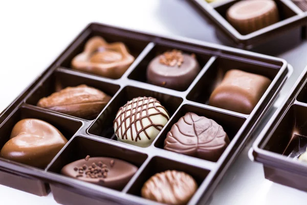 Geassorteerde chocolade in doos — Stockfoto