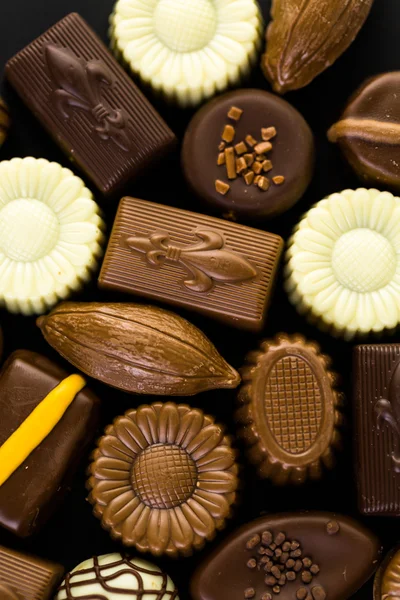 Разнообразные конфеты крупным планом — стоковое фото