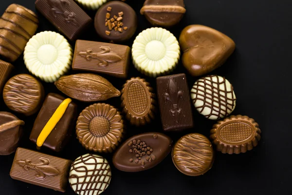 Разнообразные конфеты крупным планом — стоковое фото