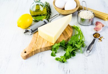 Makarna pangrattato maddeler