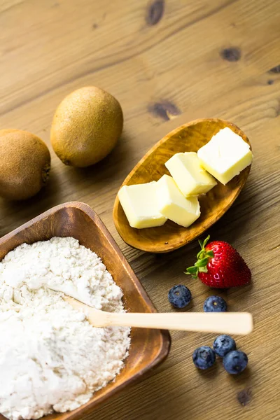 Ingredients for fruit tarts — Stock Photo, Image