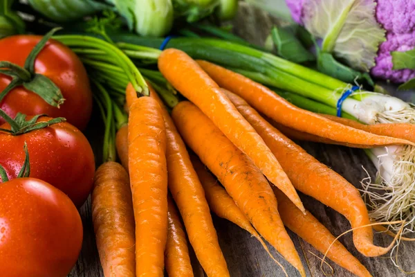 Produtos hortícolas biológicos frescos — Fotografia de Stock