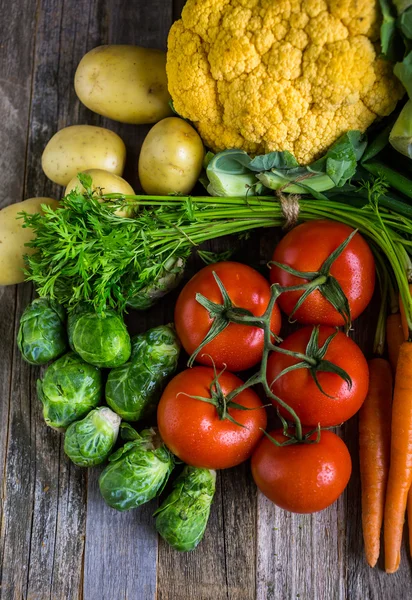 Fresh organic vegetables — Stock Photo, Image