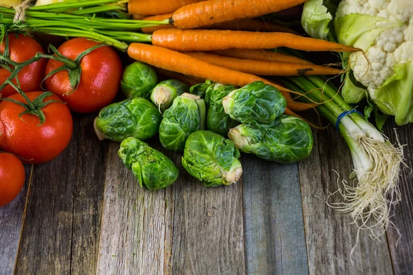 Produtos hortícolas biológicos frescos — Fotografia de Stock