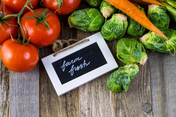 Fresh organic vegetables — Stock Photo, Image