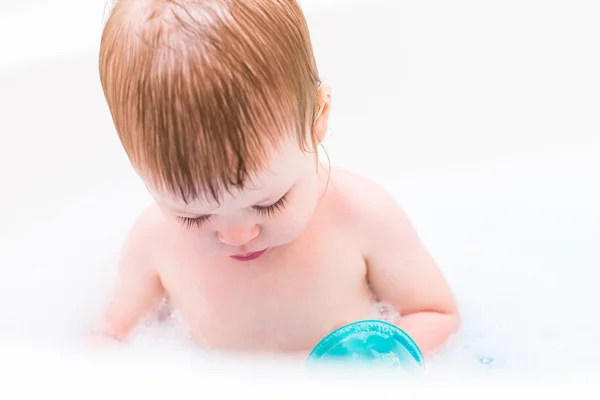 Baby girl having a bath — Stock Photo, Image