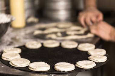 İtalyan köfte kaydırıcıları için ekmek