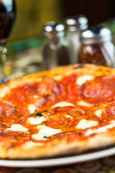 Neapolitan Style Pizza — Stock Photo, Image