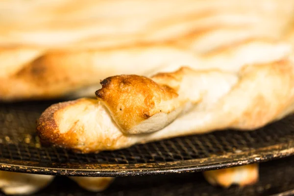 Taze İtalyan sarımsaklı ekmek