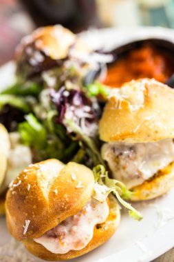 Taze İtalyan köfte kaydırıcıları