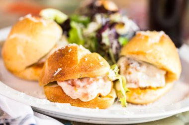 Taze İtalyan köfte kaydırıcıları