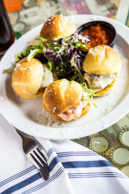 Taze İtalyan köfte kaydırıcıları