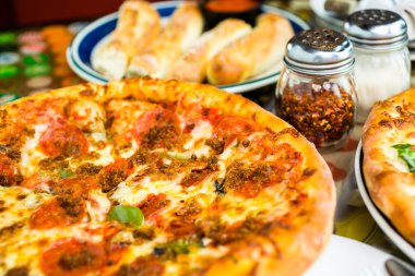 Yeni açılan pizza