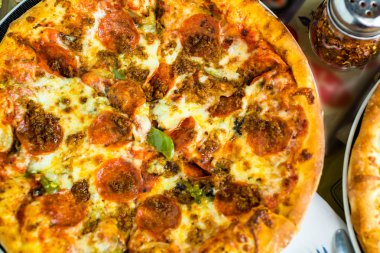 Yeni açılan pizza