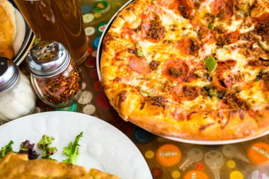 Yeni açılan pizza