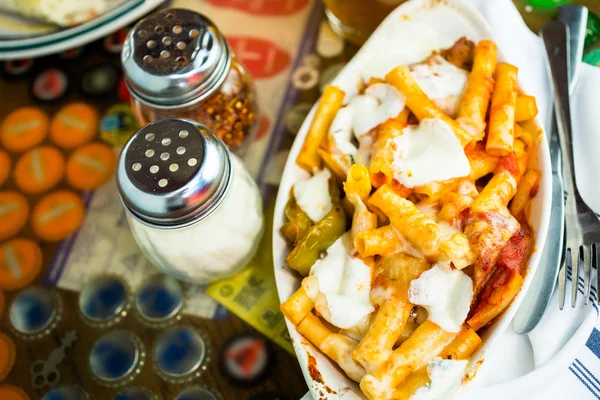 Pastas frescas de ziti con salchicha — Foto de Stock