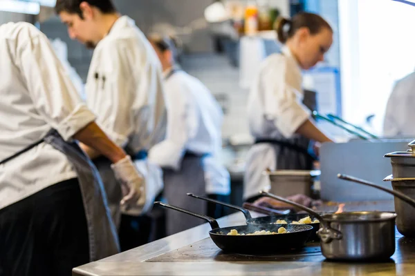 Domingo típico en el restaurante Mercantil — Foto de Stock