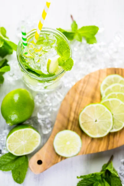 Water made with organic citruses — Stock Photo, Image