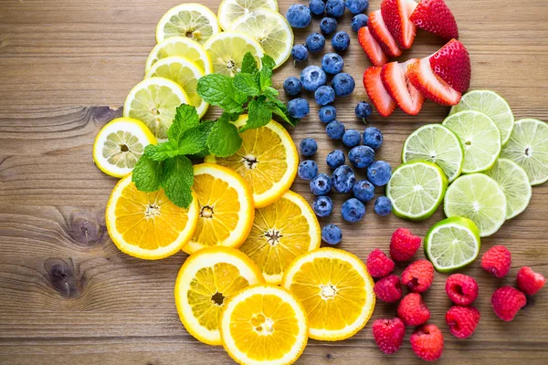 Diiris buah organik segar — Stok Foto