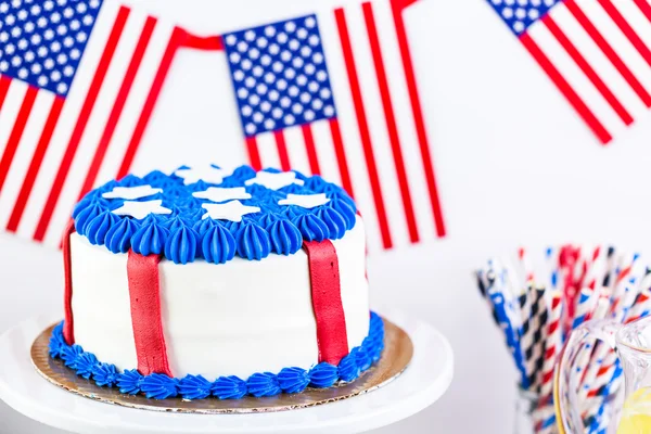 Desserts sur la table pour la fête du 4 juillet . — Photo