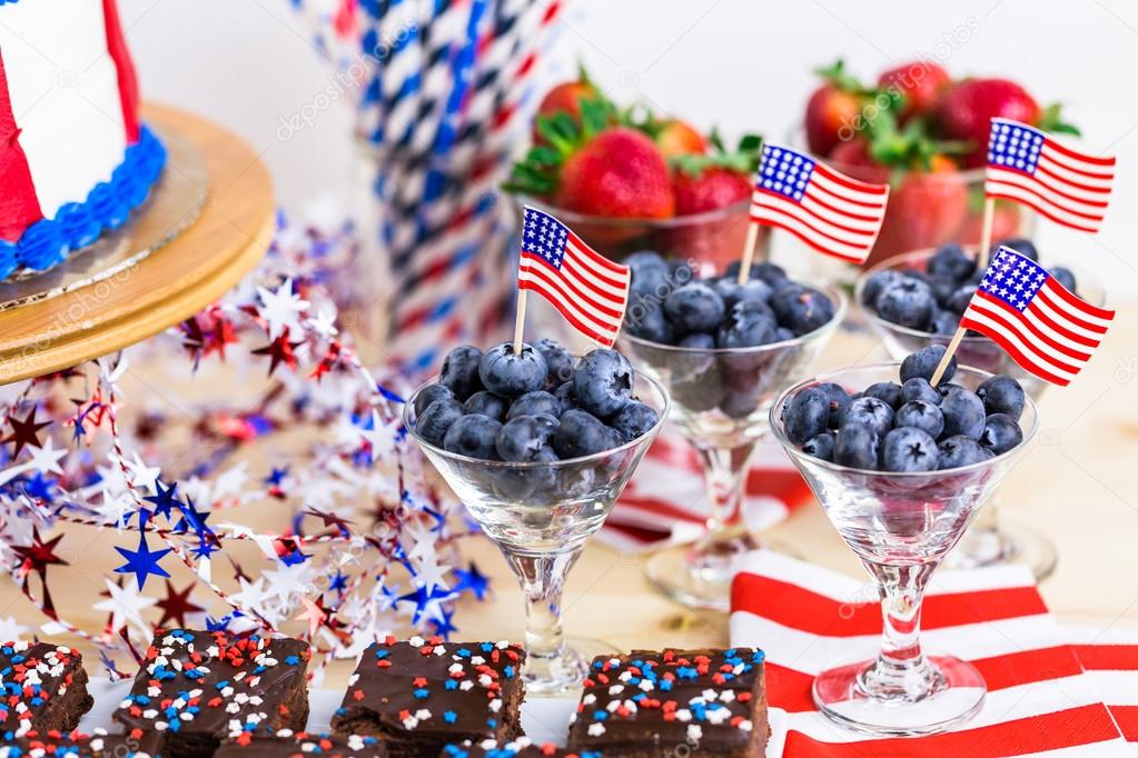 desserts on the table for July 4th party