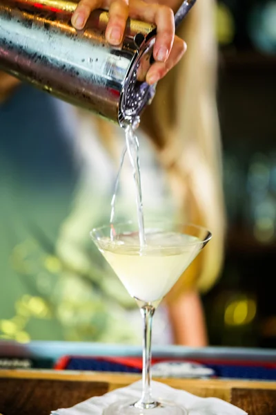 Martini cocktail close-up — Stockfoto