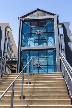 hafif raylı sistem istasyonu