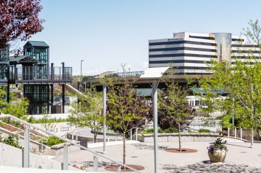 hafif raylı sistem istasyonu