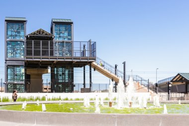 hafif raylı sistem istasyonu