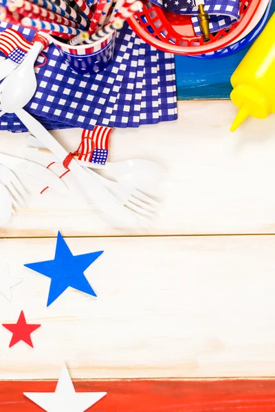 White, blue and red decorations for July 4th barbecue — Stock Photo, Image