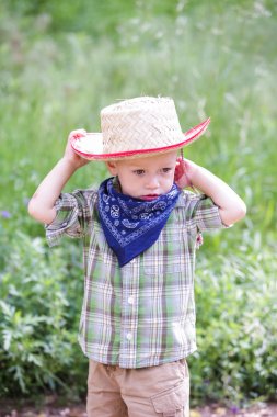 sevimli küçük çocuk parkı