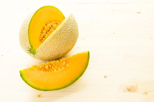 Ekologisk cantaloupemelon skivad — Stockfoto
