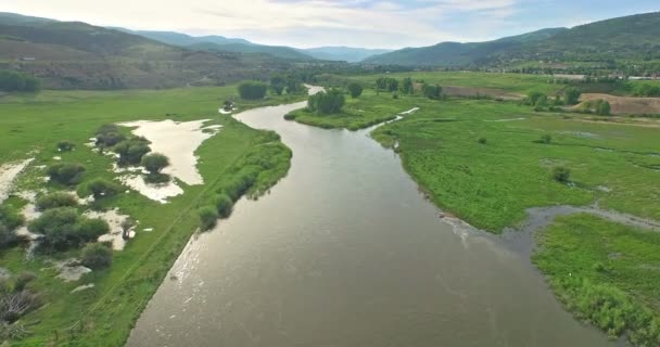 Flygfoto över Coloradofloden — Stockvideo